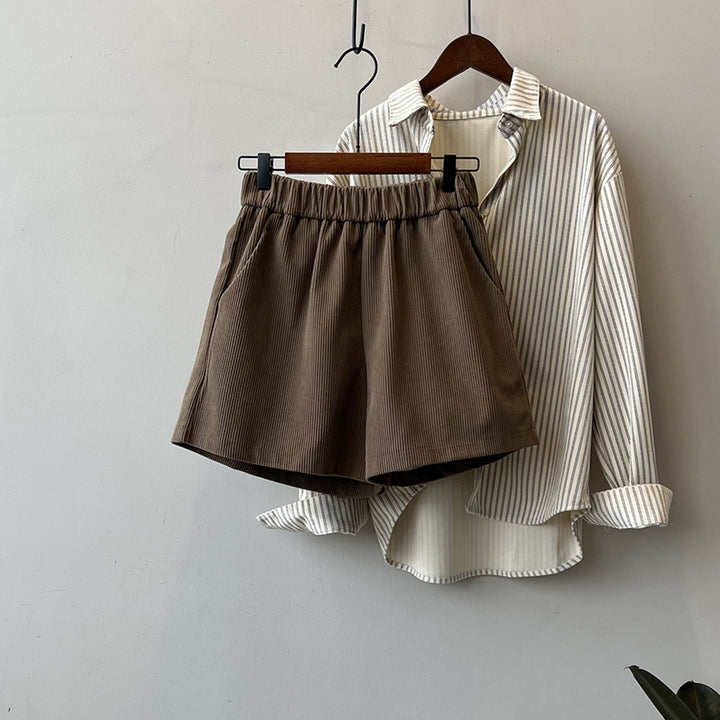 Dame afslappet sæt bestående af kortærmet bluse og komfortable shorts Stilla