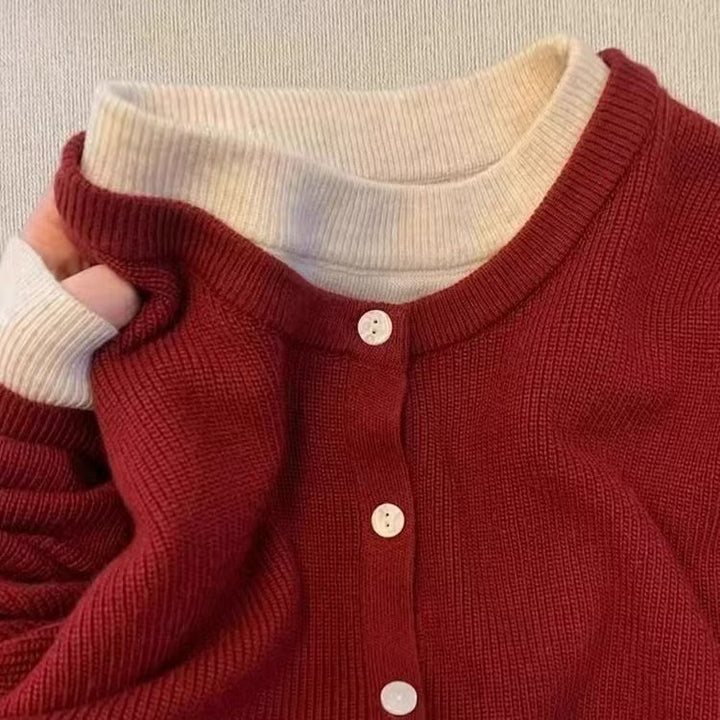 Dame cardigan med klassiske knapdetaljer og komfortabel halsudskæring Stilla