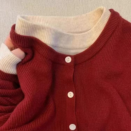 Dame cardigan med klassiske knapdetaljer og komfortabel halsudskæring Stilla