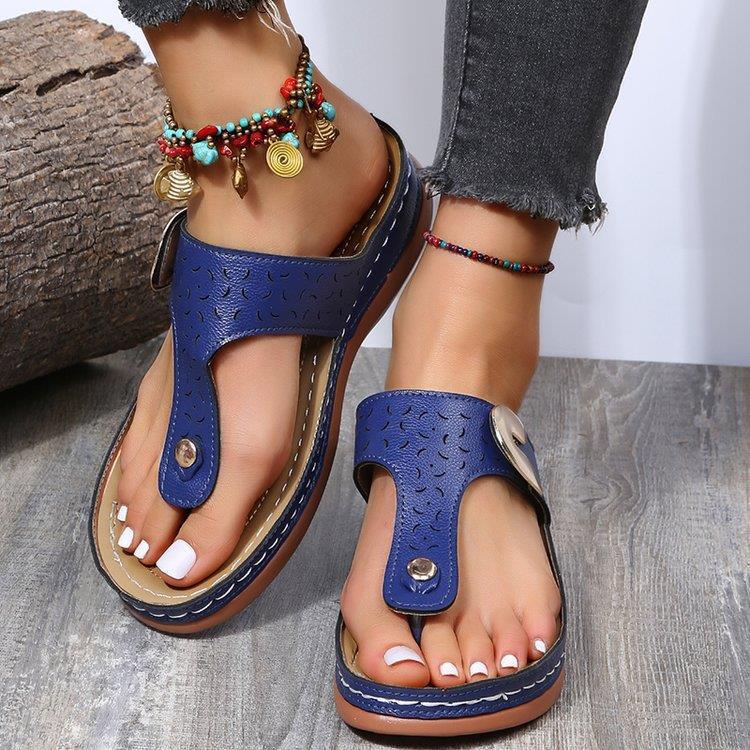 Dame flip-flops med dekorativt huldesign og ergonomisk fodseng Stilla