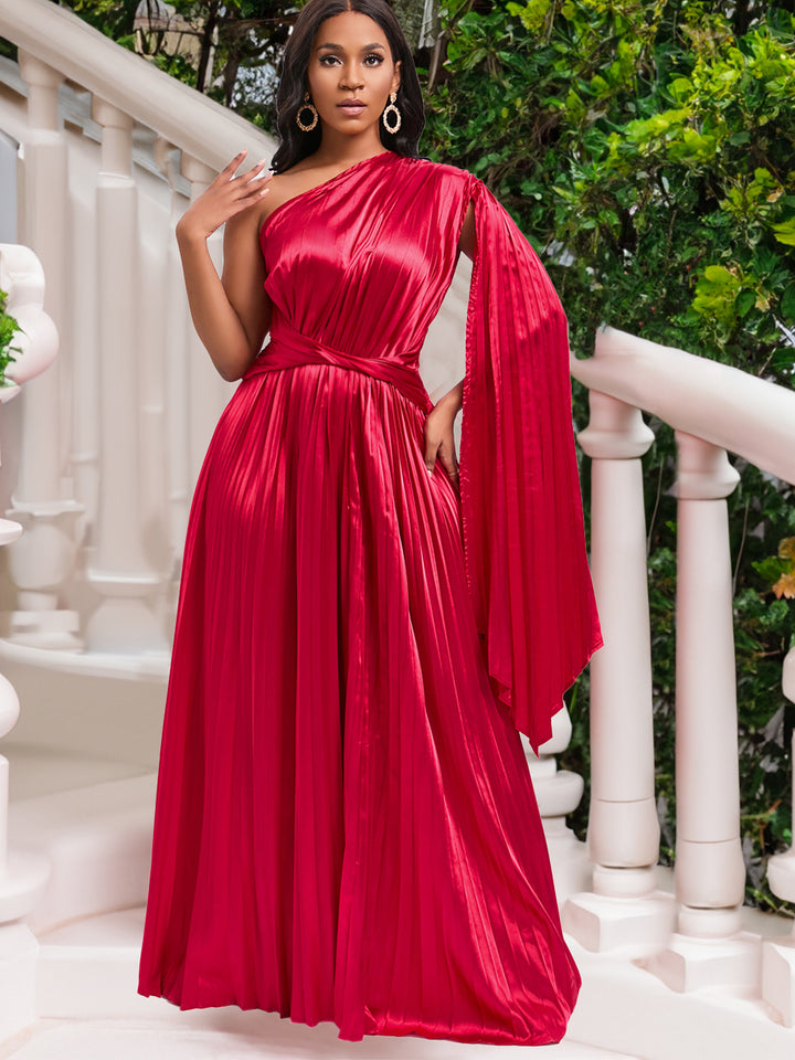 Dame Elegante Maxikjole med asymmetrisk design og plisserede detaljer Stilla