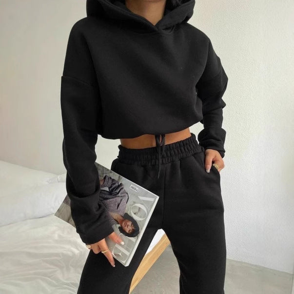 Damer behagelig Cropped Hoodie med elastisk bund og afslappede joggingbukser Stilla