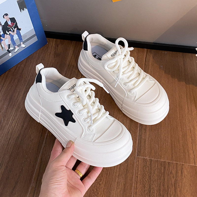 Dame Mode Plateau-Sneakers med stjerne-detalje og skridsikker sål Stilla