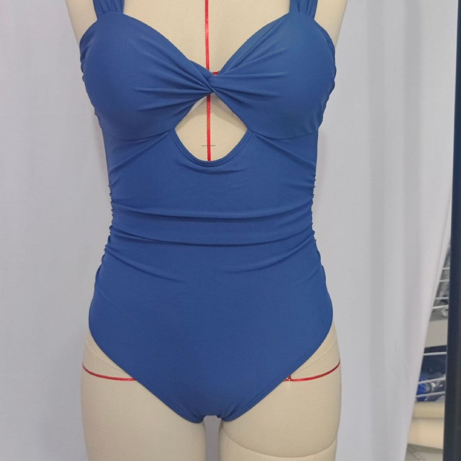 Dame one-piece badesuit med moderne nøglehul-design Skovae