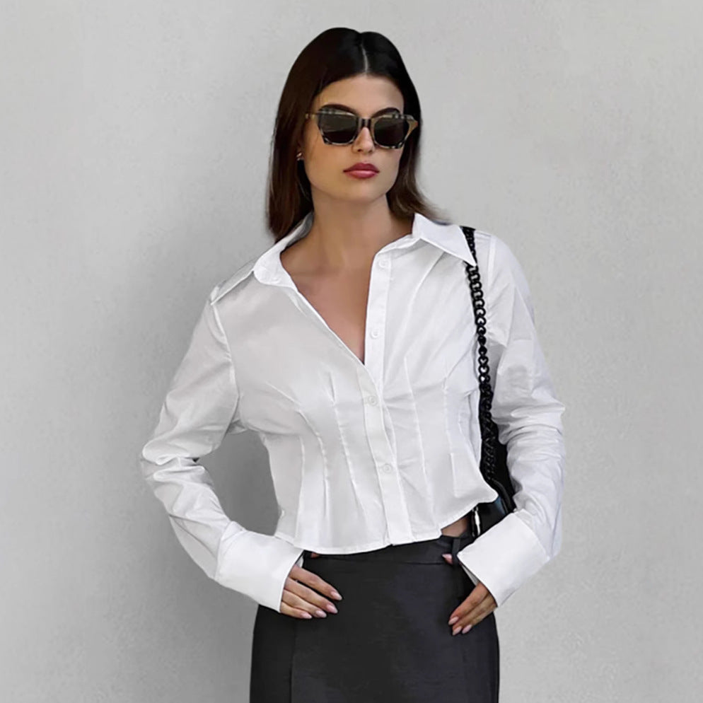 Dame Tailoreret Bluse med elegante knapdetaljer og velplejet design Stilla