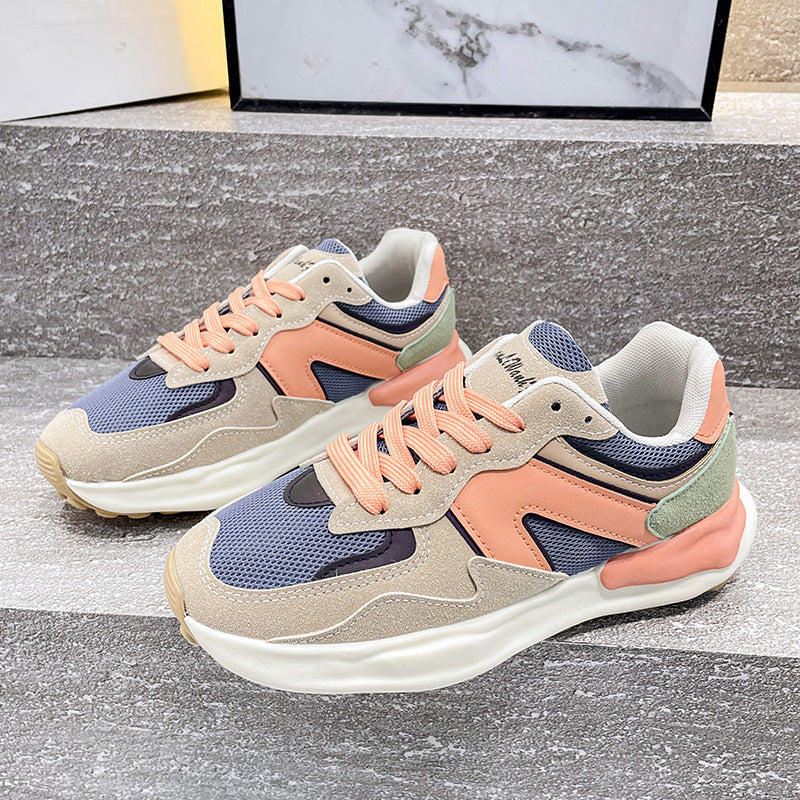 Dame Sneakers i sportsligt-elegant design med åndbare materialer og komfortabel dæmpning Stilla