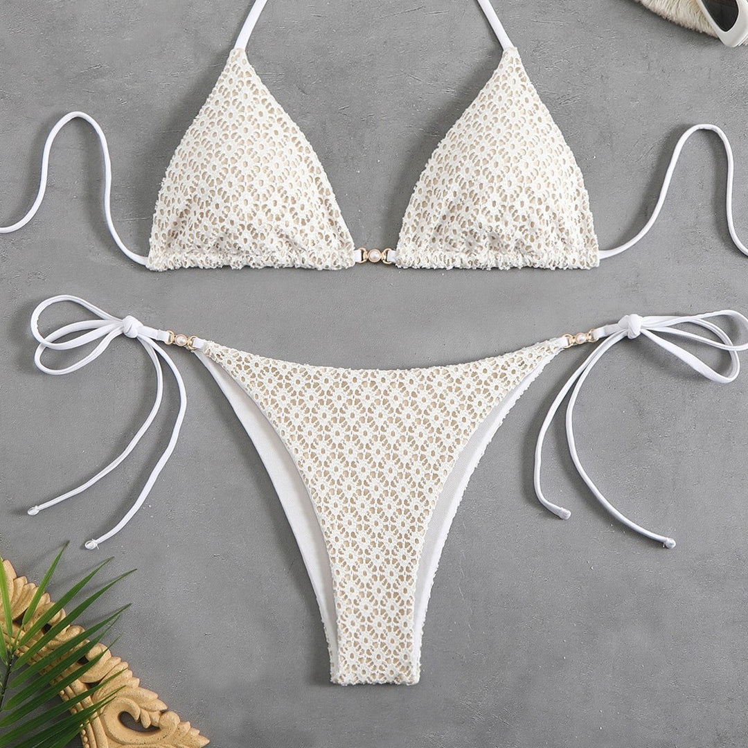 Dame triangle bikini med filigranet blomsterdesign og charmerende sløjfer Skovae