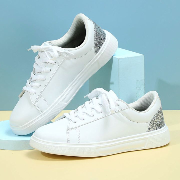 Dame Sneakers med glitrende accent Stilla