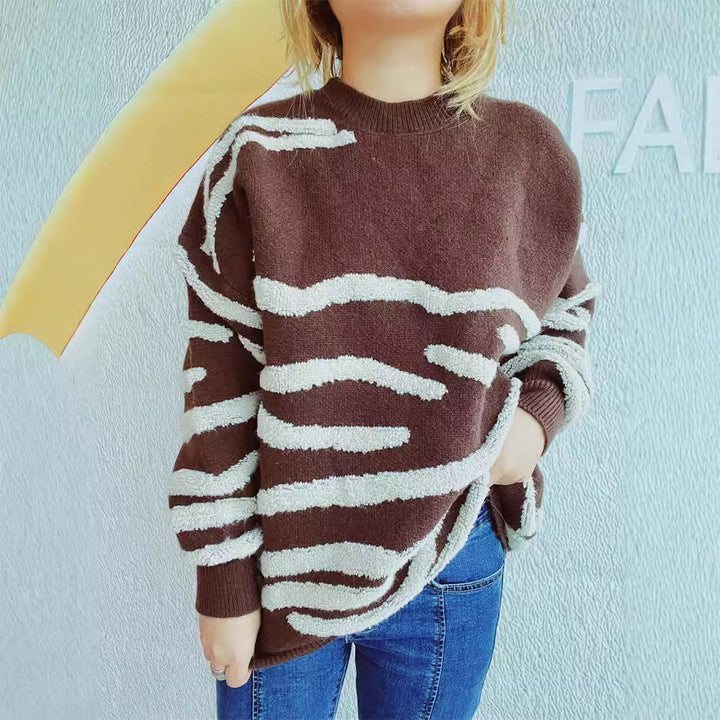 Damer hyggelig strikket sweater med tiltalende zebra-stribemønster Stilla