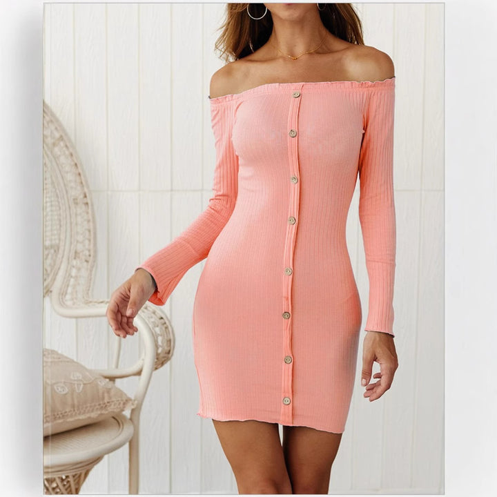 Dame Off-Shoulder Kjole med knapdetaljer og figursyet snit Stilla