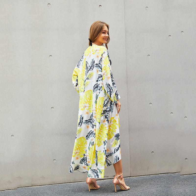 Dame Strandkimono med livligt blomstermønster og bred pasform Stilla
