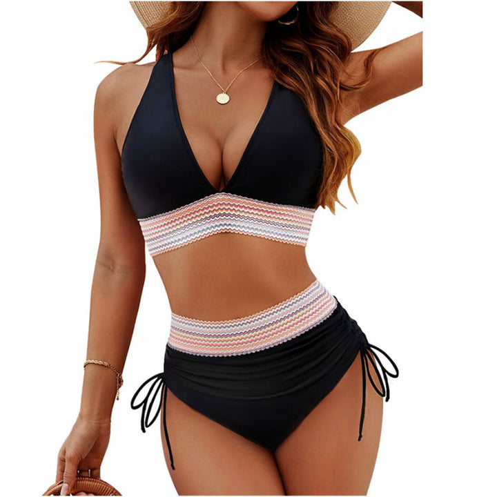 Dame triangel-bikini med justerbare stropper og moderne flæse-look Skovae