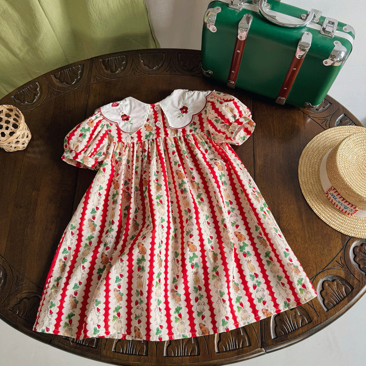 Pige Vintage Floral Smocked Kjole med iøjnefaldende detaljer Stilla