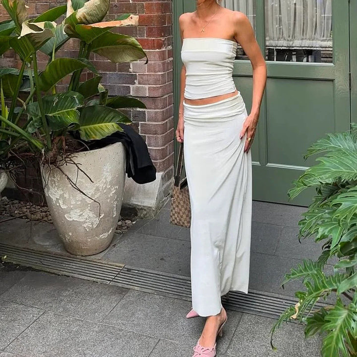 Damer elegant omslagkjole med flydende design og kvalitetsstof Stilla
