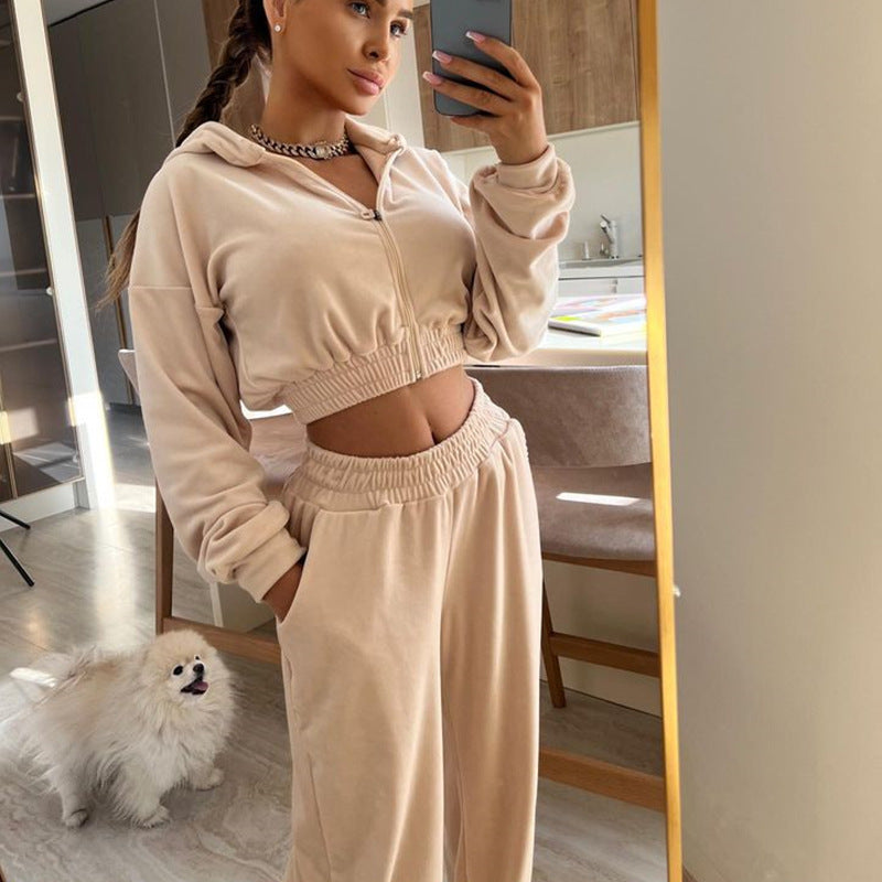 Kvinders sporty lounge sæt med cropped top og bred talje Skovae