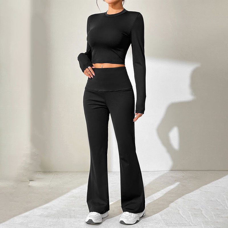 Damer Sporty sæt med kombineret cut-out top og bred bukseåbning Skovae