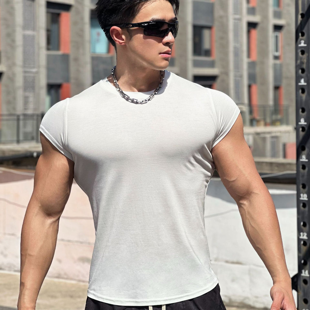 Herre muskuløs fitnessshirt med innovativt snit og åndbar teknologi Stilla
