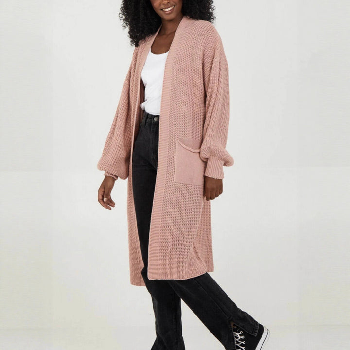 Kvinders strikket frakke i afslappet oversized design Stilla