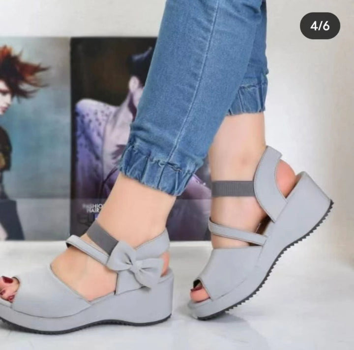 Dame Wedge-sandaler med elegant bueapplikation og skridsikker sål Skovae