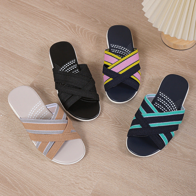 Dame Komfortable Slide-sandaler med moderigtigt remdesign og ergonomisk fodbede Stilla