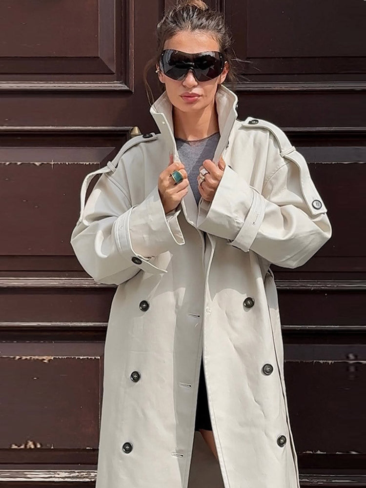 Dame Oversized Trenchcoat med lommer og stilfulde knapdetaljer Stilla