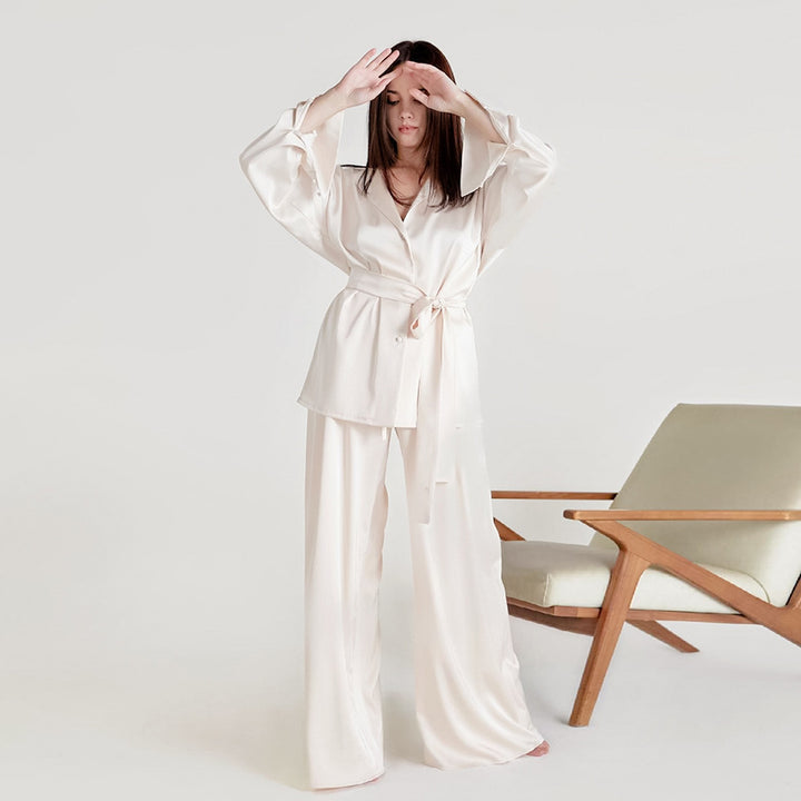 Dame Satin Pyjamas Sæt med elegante knapdetaljer og komfortabel pasform Stilla