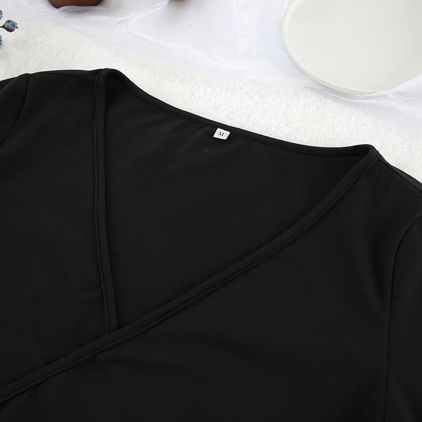Damer afslappet ensemble med cropped top og korte, svingende shorts Stilla