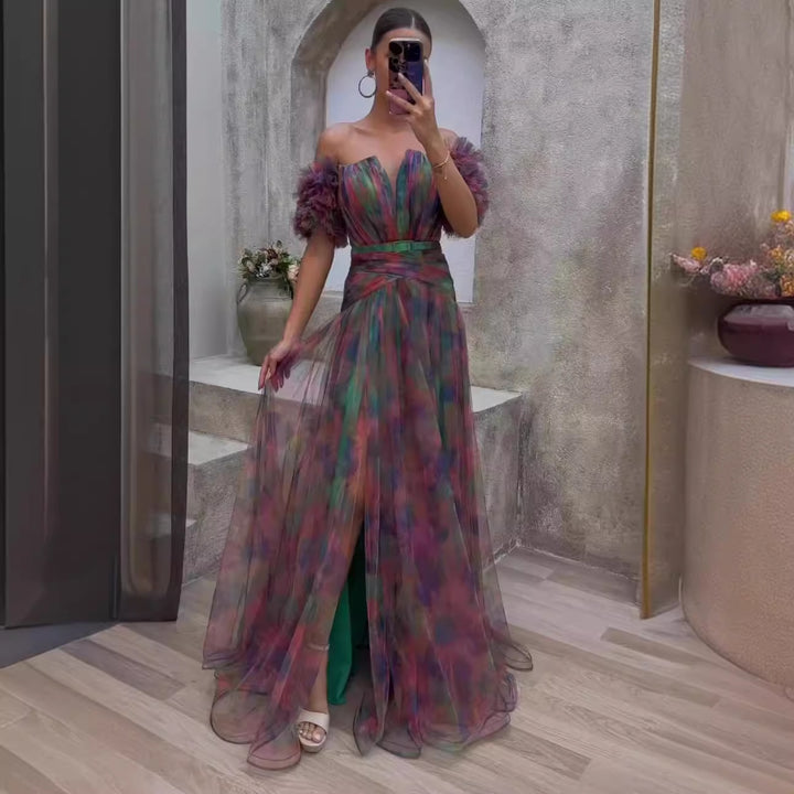 Dame Elegant Maxi Kjole med Off-Shoulder Design og Farverige Flæse Detaljer