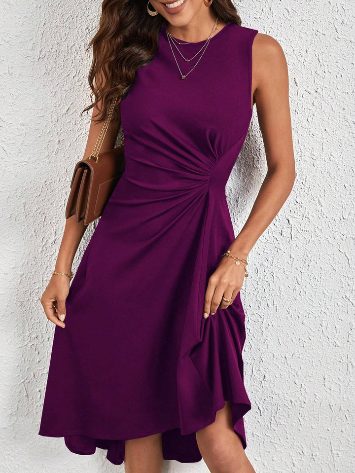 Dame ærmeløs omslagkjole med asymmetrisk kant og elegant drapering Stilla
