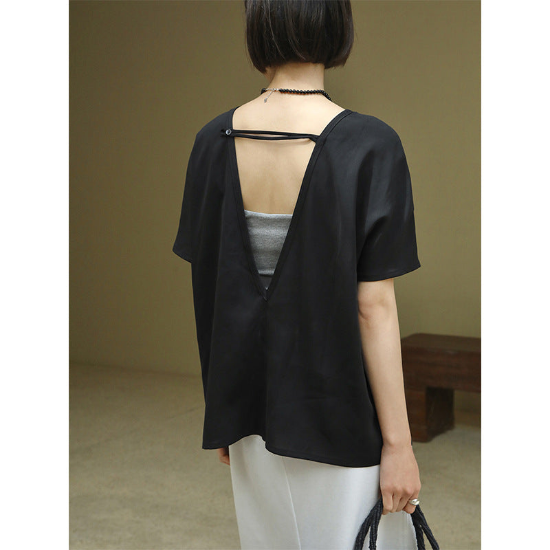 Dame elegant kortærmet top med feminint V-halsudskæring og høj kvalitet chiffon detalje Stilla