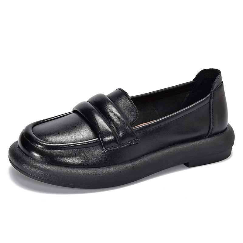 Dame Mokassin-Slipper med fleksibel fodseng og moderigtig rem-detalje Stilla