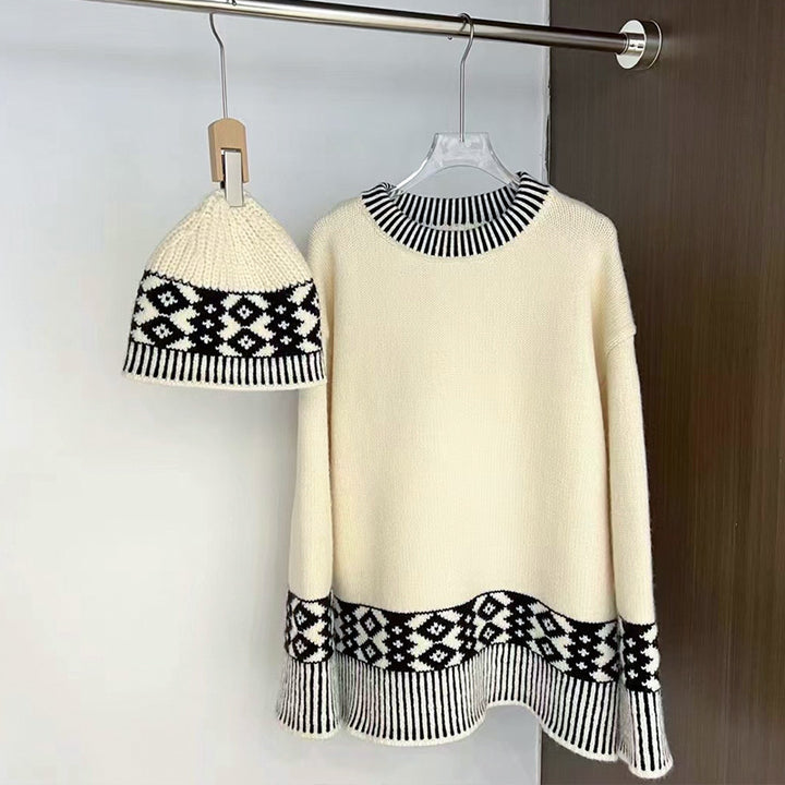Kvinders stilfulde strikket sweater med geometrisk mønster og rund krave Stilla