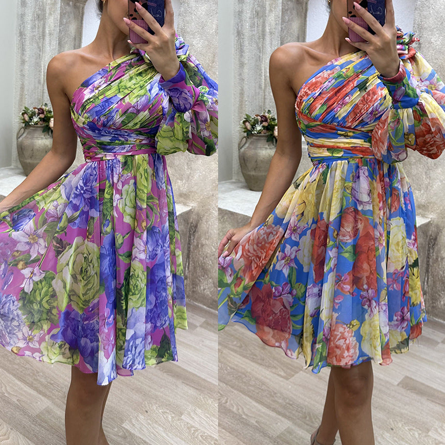Dame One-Shoulder Kjole med blomstertryk og elastisk talje Stiila