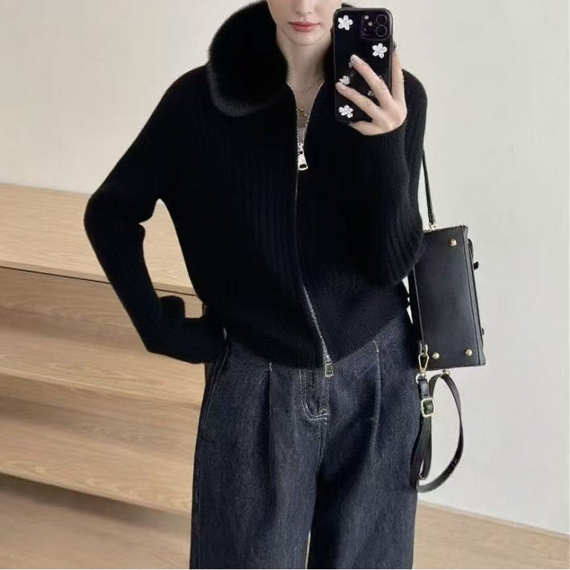 Kvinders cardigan med højkvalitets faux fur krave og elegant ribbet tekstur Stilla