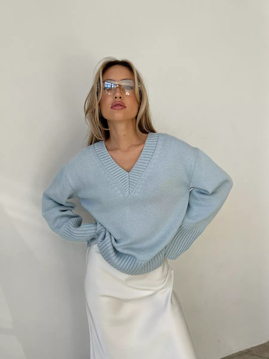 Kvinder luksuriøs V-hals sweater lavet af blødt bomuld Skovae