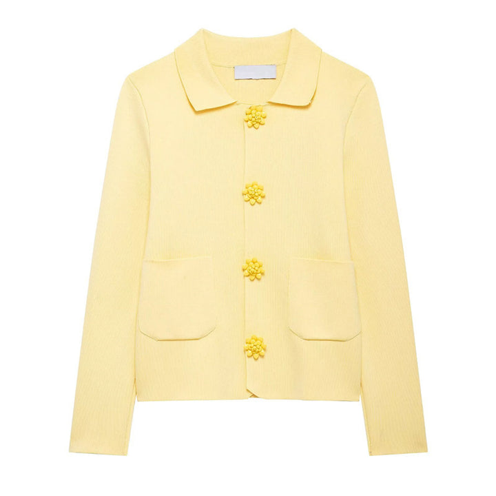 Kvinders fine cardigan med dekorative blomsterknapper Stilla