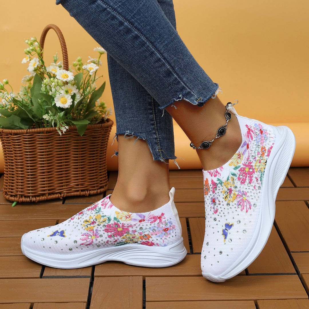 Dame Behagelige Slip-On Sneakers med moderigtige Blomsterbroderi og Rhinsten detaljer Stilla