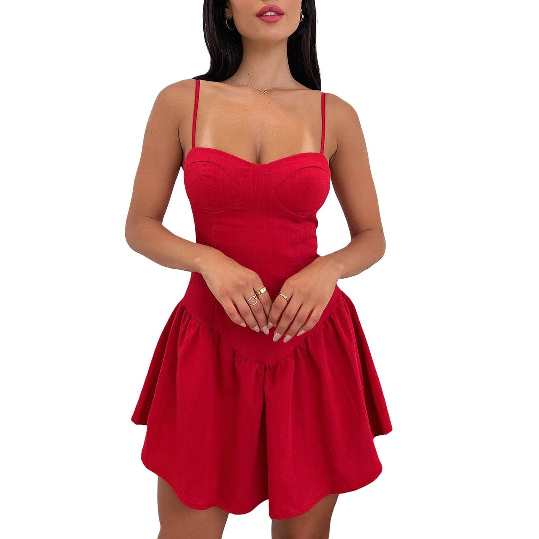 Dame strapless minikjole med ruffles design og kropsnær pasform Skovae