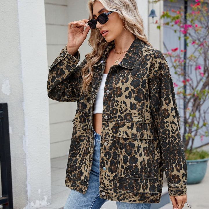 Dame Oversized Jeansjakke i moderne Leo-design med afslappet snit Stilla