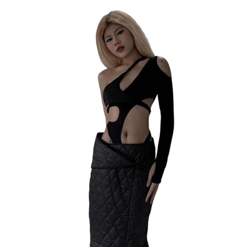 Dame heldragt med asymmetrisk snit og spændende cut-out-design Stilla