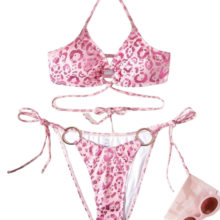 Dame Triangel-Bikini med justerbare stropper og detaljeret ring-design Stilla