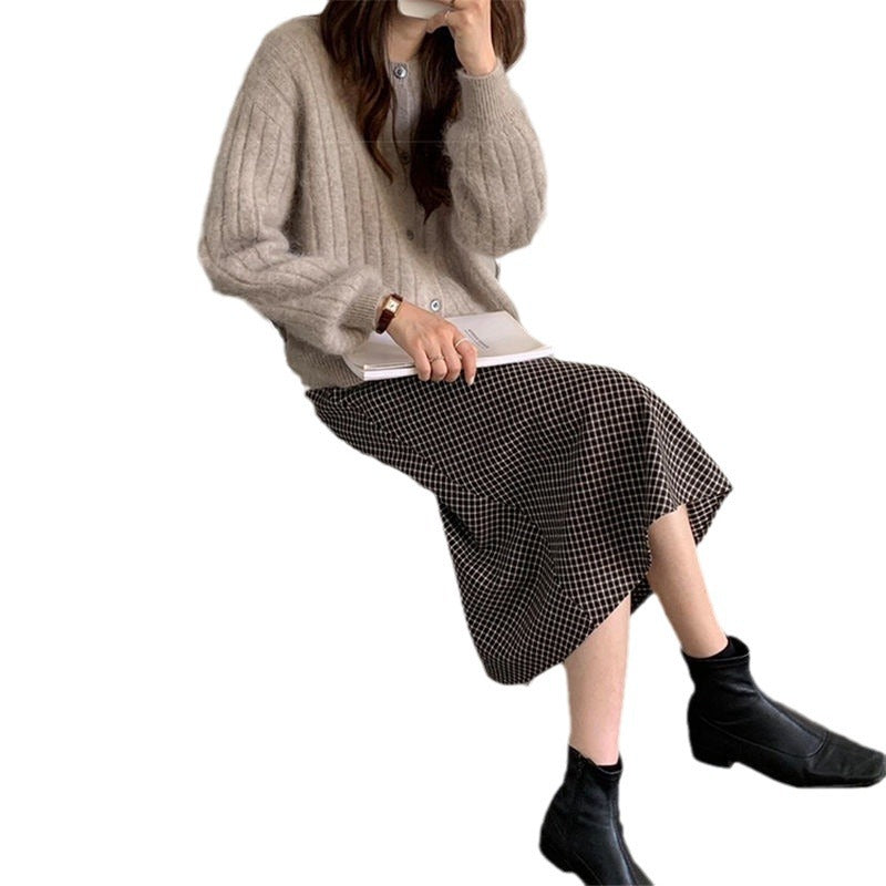 Damer fin strik cardigan med elegante knapdetaljer og blødt materiale Stilla