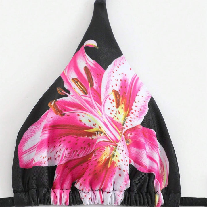 Dame bikini-sæt med blomstermønster og matchende sarong Skovae