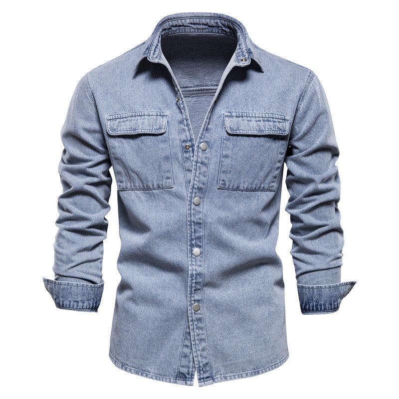 Herrer med afslappet jeans-overskjorte med trykknaplukning, påsyede brystlommer og klassisk skjortekrave Skovae