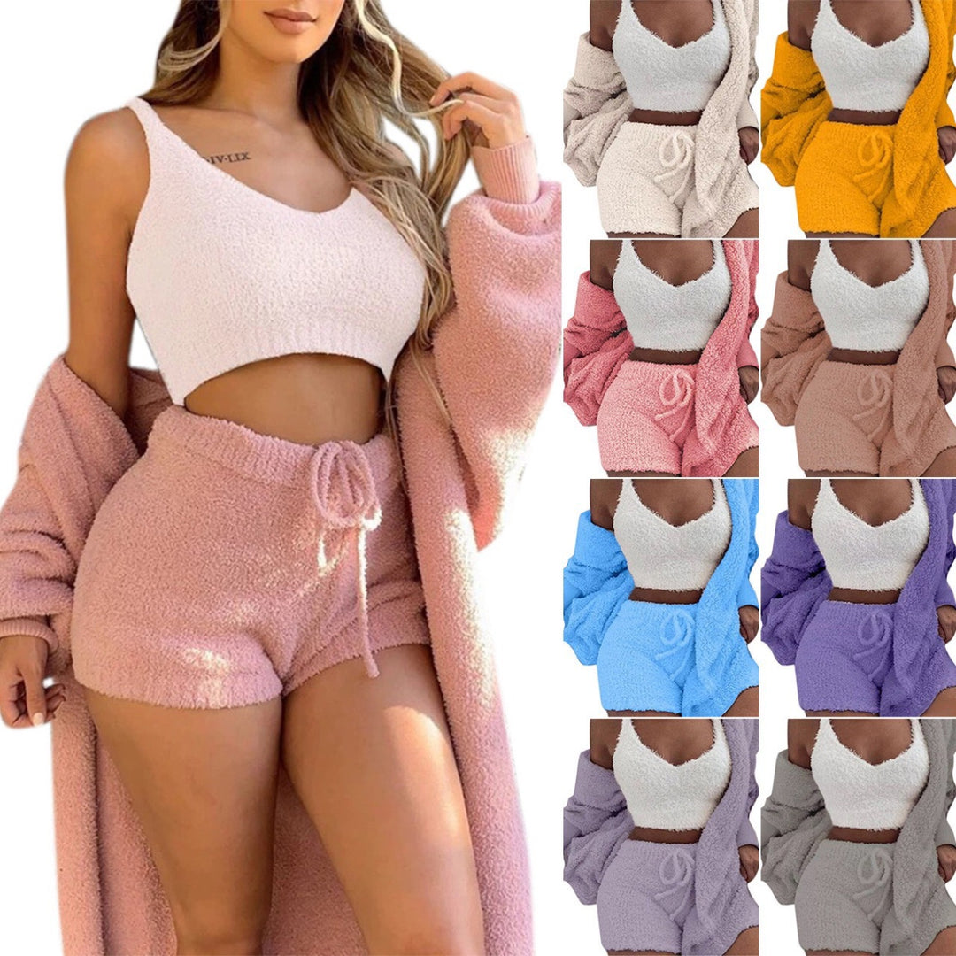 Dame hyggeligt lounge-outfit med V-hals og shorts Stilla