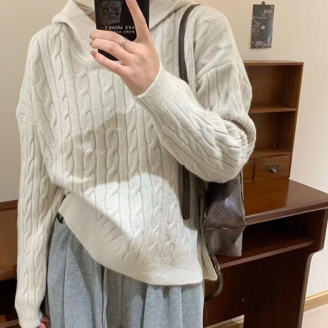 Dame chunky strikket sweater med hætte og strukturerede ribdetaljer Stilla