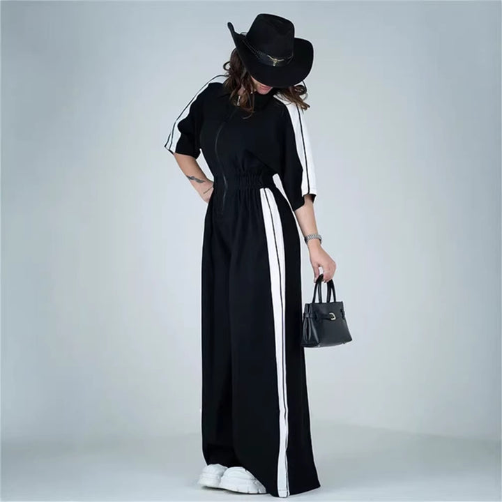 Kvinders lang jumpsuit med talje og kontraststriber