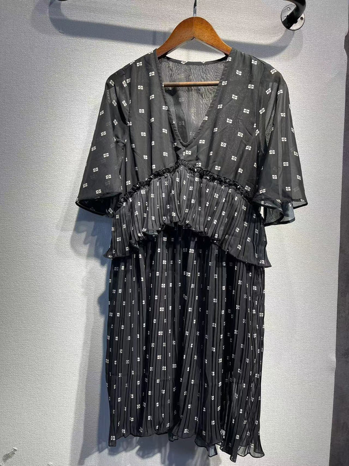 Dame volantkjole med floral design og flæsedetaljer Stilla