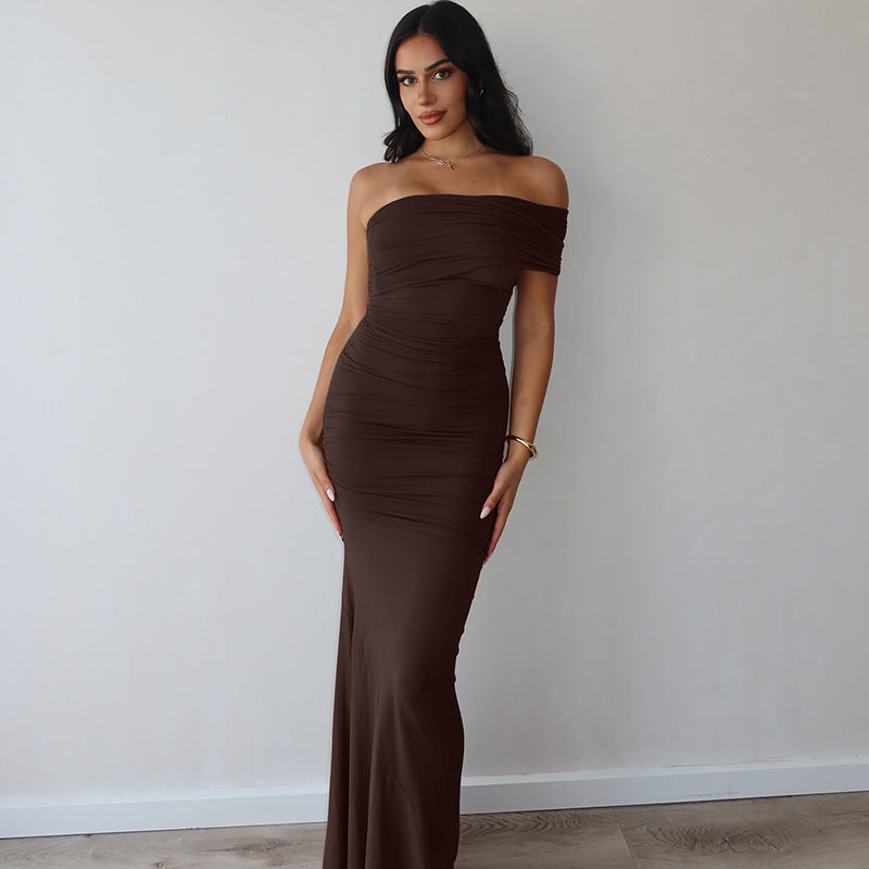 Dame maxikjole med asymmetrisk overdel og elegant drapering Stilla