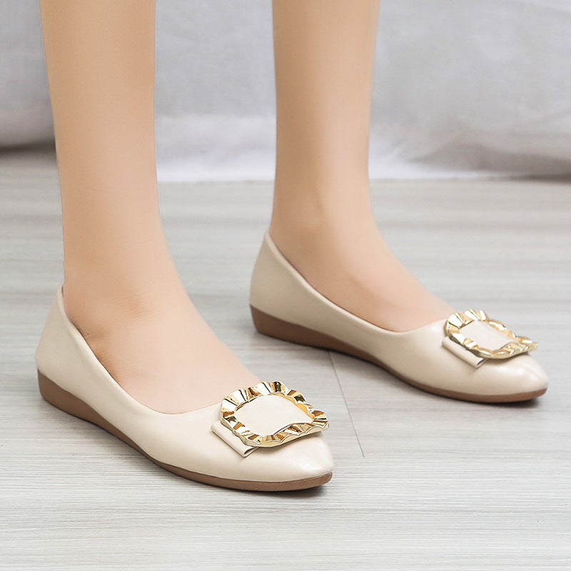 Dame elegante ballerinaer med fashionable smykke-accent og komfortabelt fodseng Stilla